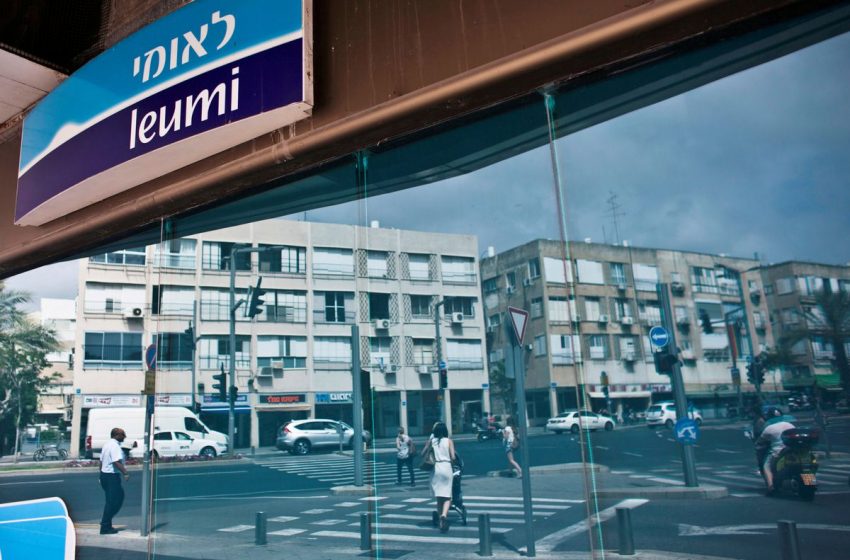  Bank Leumi to pay large dividend as profit jumps
