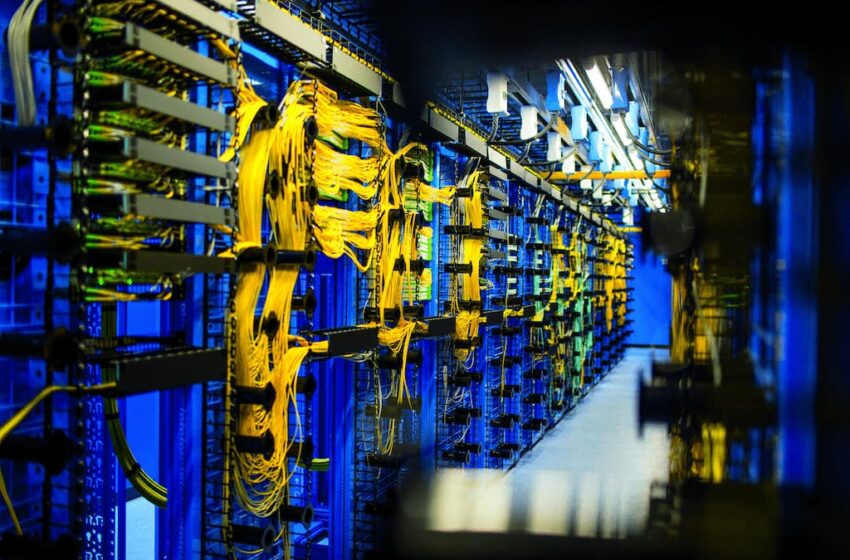  Microsoft to Open Data Centre in UK