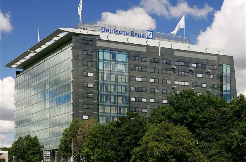  Deutsche Bank Plans Share Buybacks After Record Q3 Profits