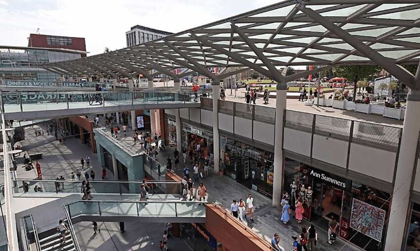  Landsec Buys Majority Stake in Liverpool ONE Shopping Centre