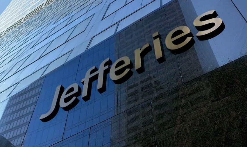  Japan’s SMFG to Invest Over $810 Million in Jefferies