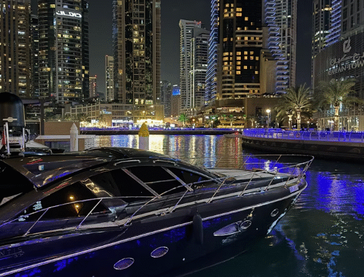 Dubai, reshaping banking