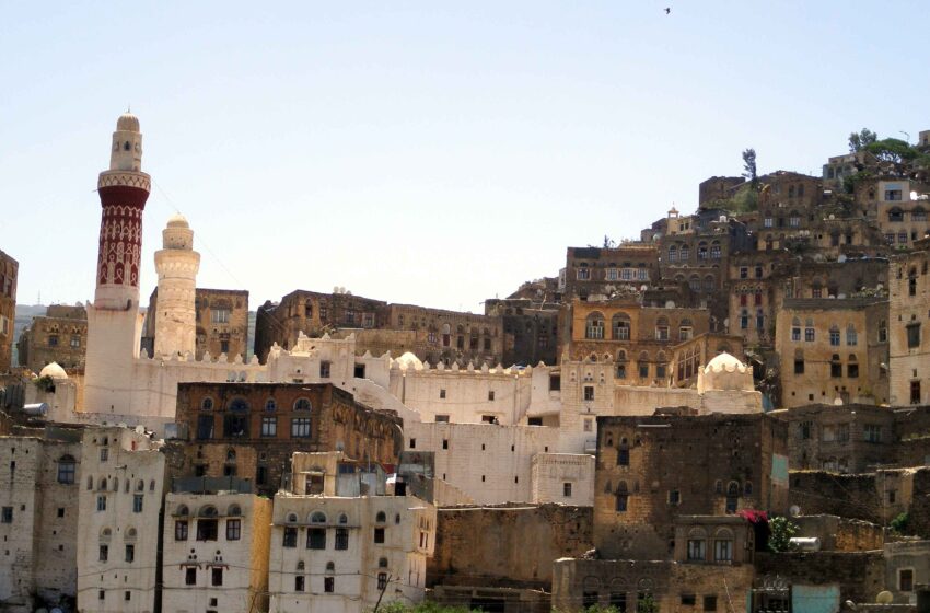  Gulf Markets Slide as Saudi-UAE Tensions over Yemen Rattle Investors